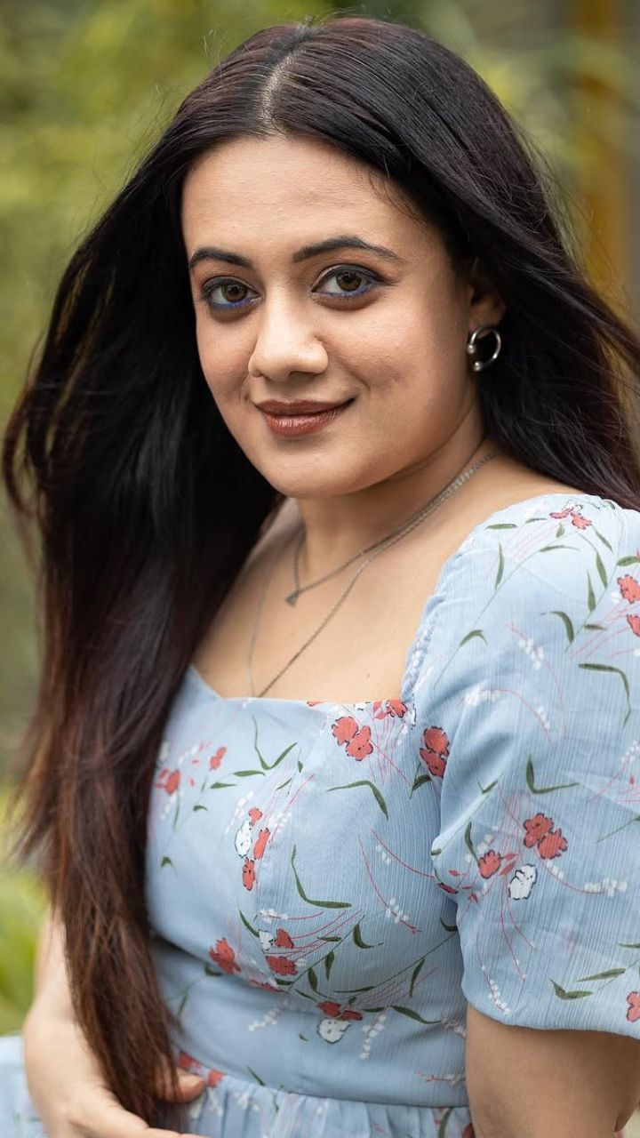 Spruha Joshi