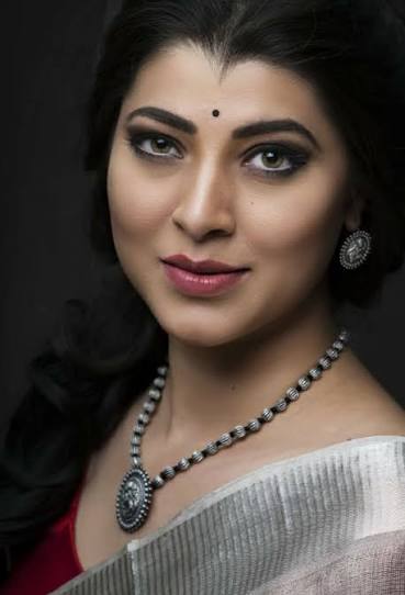Tejaswini Pandit